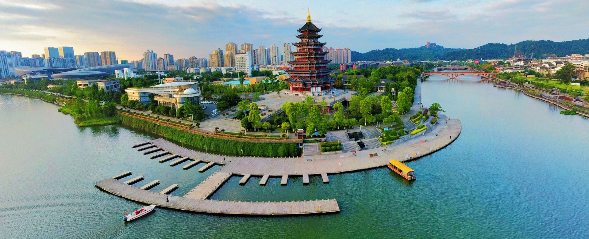 興企愛(ài)崗、志美行厲、建功立業(yè)